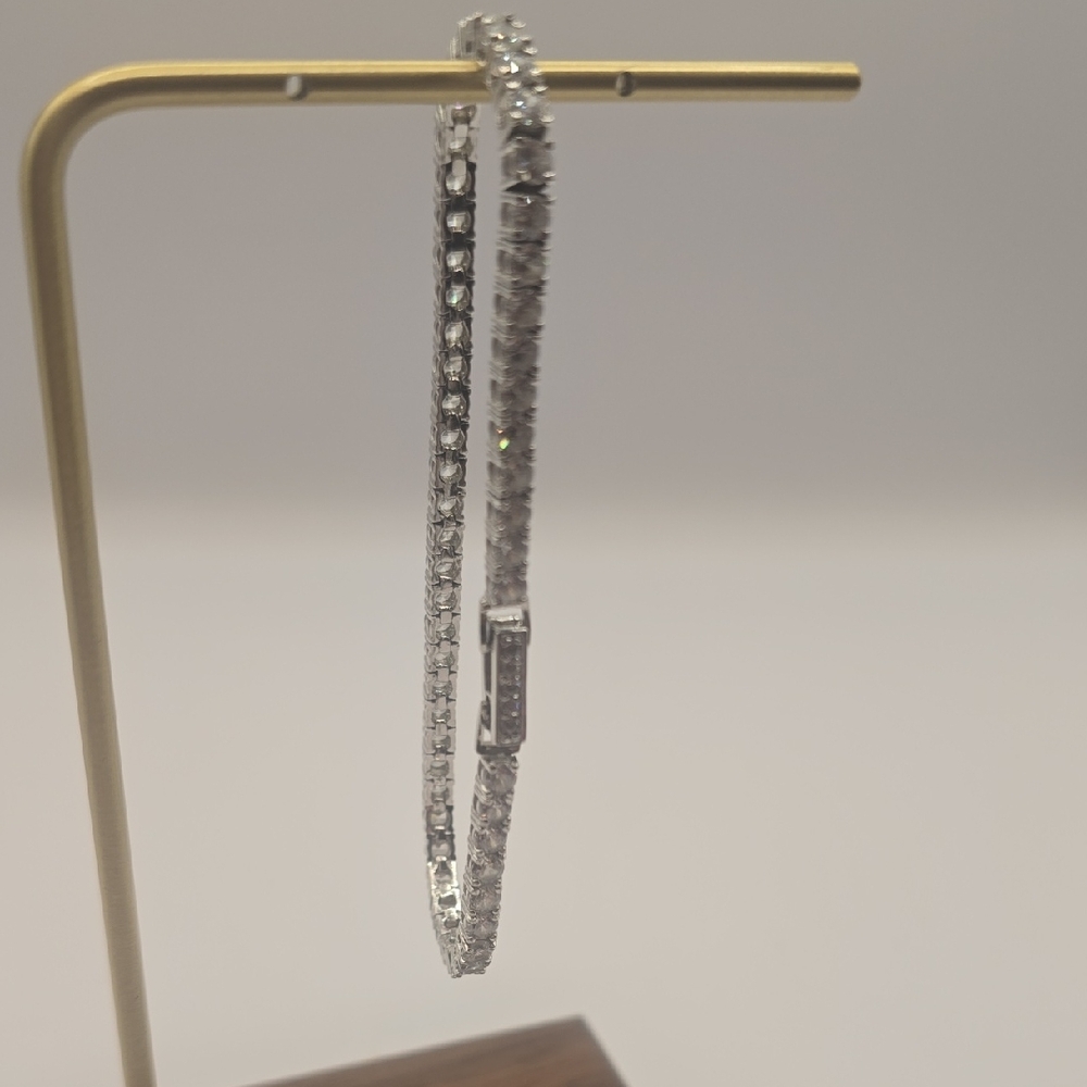 Elegant Silver Bracelet